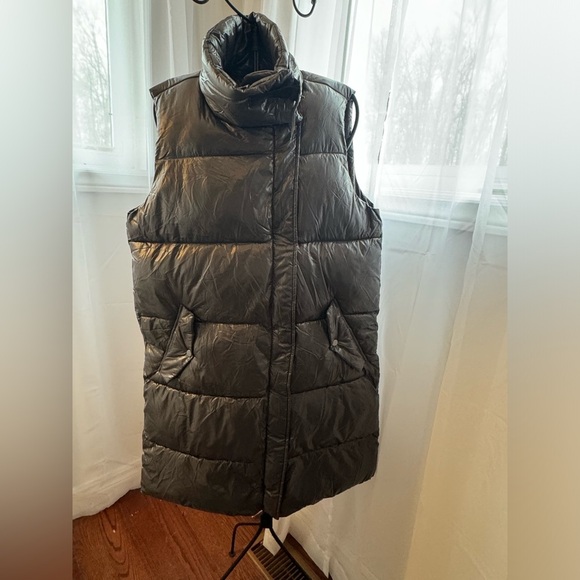 Bernardo Jackets & Blazers - Bernardo Long Puffer Vest NWT